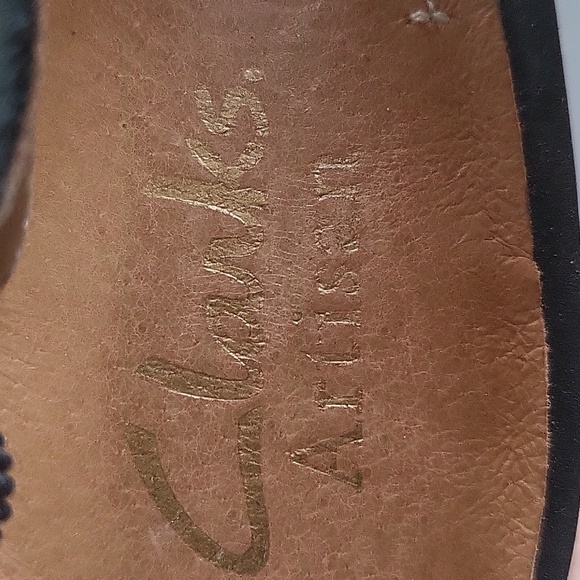 Clarks Heels - Picture 5 of 5